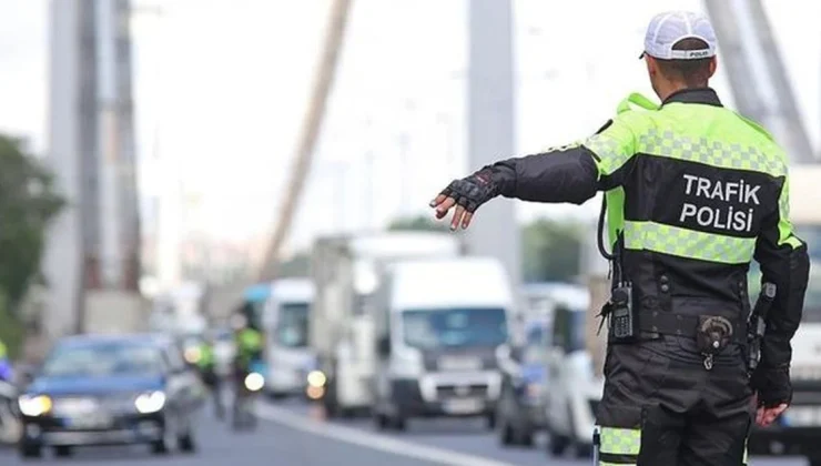 2026 Muayenesiz Araç Kullanma Cezası | TÜVTÜRK Araç Muayene Gecikme ve Trafik Cezası
