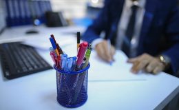 Kamu Personeli İdari Para Cezası Alırsa Ne Olur? Memur Siciline İşler mi?